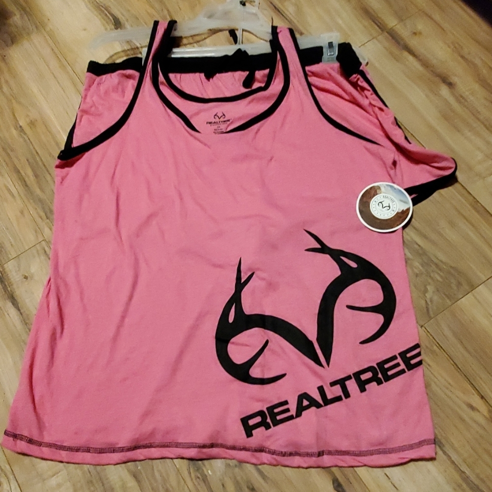 Nwt Realtree Tank top and shorts matching set